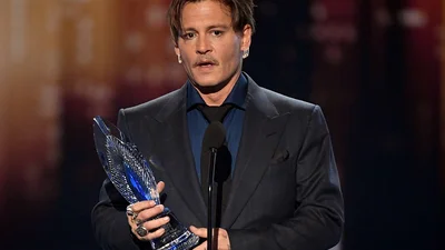 Джонні Депп нарешті перестав ховатись та з'явився на People's Choice Awards-2017