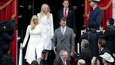 Леді в білому: стильний наряд Іванки Трамп на інавгурації батька