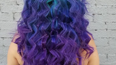 Волосся зиг-заг - новий яскравий б'юті-тренд