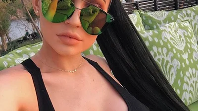 Кайлі Дженнер шокувала ще більшим розміром грудей