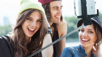 Вчені: люди, які обожнюють селфі, діляться на три типи