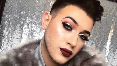 Обличчям косметичної марки Maybelline вперше став чоловік
