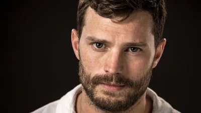 Оголений красунчик: еротична зйомка юного Джеймі Дорнана підірвала мережу