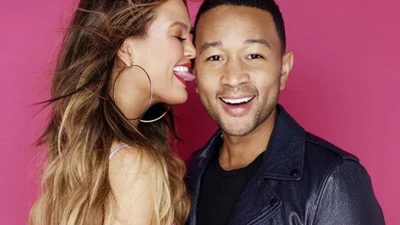 Дружина Джона Ледженда оголила розкішне тіло в провокаційній зйомці