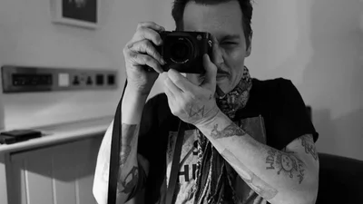 Немолодий Джонні Депп знявся у хуліганському фотосеті