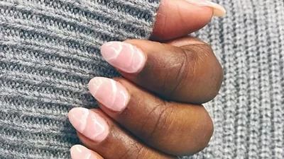 Рожевий кварц - стильний манікюр, який ти захочеш собі зробити