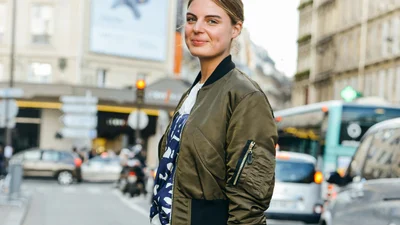 Стильні речі кольору хакі, які стануть трендом у цьому сезоні