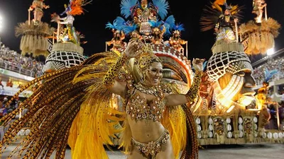 У Ріо-де-Жанейро стартував найгучніший карнавал року