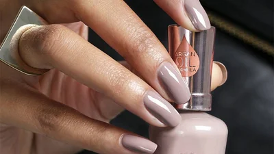 Б'юті-гід: як вибрати колір лаку під форму нігтів