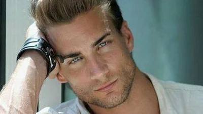 Сексуальний гінеколог, який заводить з першого погляду