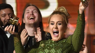 Адель розділила своє "Греммі" з Бейонсе і вразила відвертою промовою