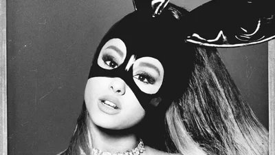 Аріана Гранде пропагує секс у новому кліпі "Everyday"