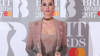 Brit Awards 2017: стильна червона доріжка премії