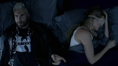 Це нереально: Maroon 5 презентував психоделічний кліп на пісню Cold