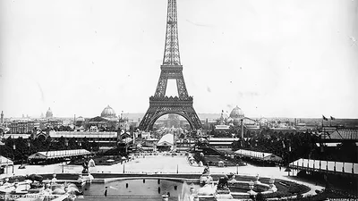 Історичний момент: на цих фото видно, як будувалась Ейфелева вежа