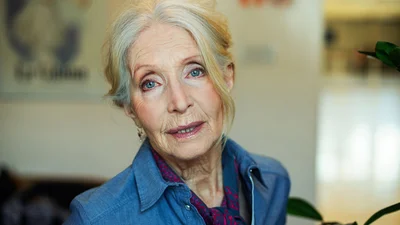 82-річна польська топ-модель вперше вийшла на подіум