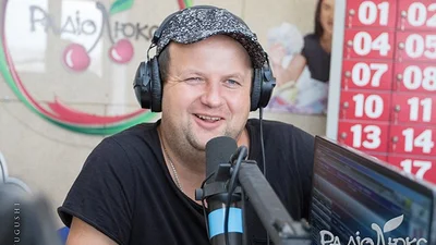 Фронтмен гурту "ТІК", показав який повинен бути метелик