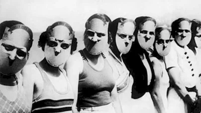 Моторошні старі фото конкурсів краси не на жарт налякають вас