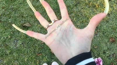 Шок: дівчина не стригла нігті 3 роки і це найгірше, що ви бачили