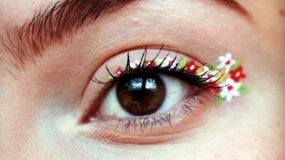 Модниці помішались на квіткових стрілках