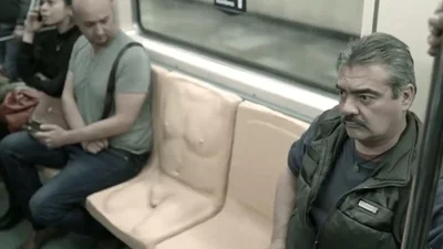 Гаряча Мексика: сидіння з пенісом в метро підірвало мережу