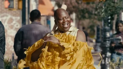 Смішна пародія на кліп Бейонсе "Hold up" від пухкенького красунчика