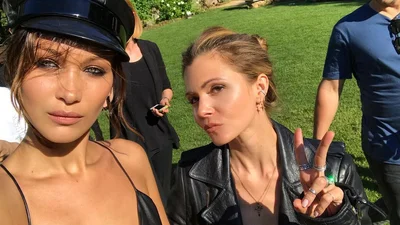 Белла Хадід та інші: відомі зірки закохані в аксесуари від українського дизайнера