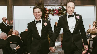 Перші фото: відомий актор одружився з бойфрендом після 14 років стосунків