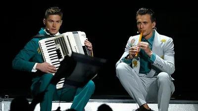 Ведучі Євробачення-2017 здивували глядачів грандіозним виступом