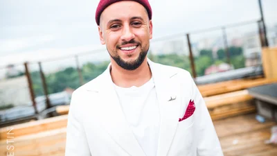 MONATIK влаштував собі яскравий відпочинок в Італії