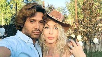 Сімейна ідилія: Ірина Білик і її чоловік вперше показали сина Табриза