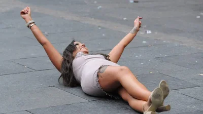 Народні гуляння: як британці забули про культуру і влаштували грандіозну п'янку