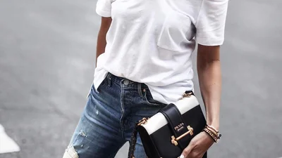 Будь сексі: як носити літній одяг без бюстгальтера