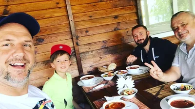 Село і люди: Потап, Оля Полякова та інші зірки, які закохані в село