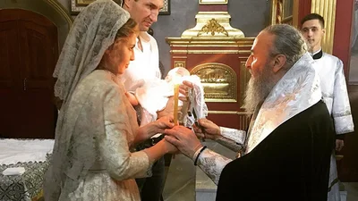 Куми: Володимир Кличко і Оксана Марченко похрестили дитину відомого політика (фото)