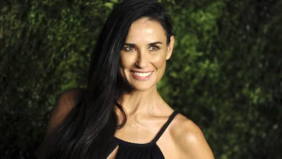 Демі Мур одягнула українську вишиванку для зйомок у новому фільмі