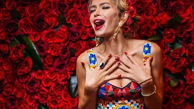 Сімейна відпустка: Віра Брежнєва показала фото з сестрами