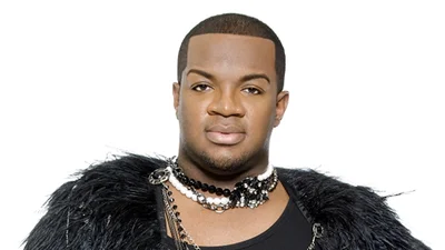 Дерек Джей - человек, который ходит на каблуках и ему безразлично, что вы об этом думаете