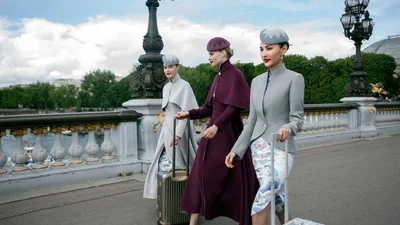 Новая форма китайских стюардесс заставит всех других чувствовать себя неудобно