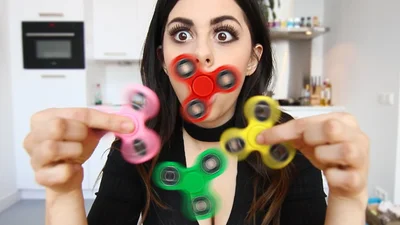 Шок: появился спиннер для женских сосков