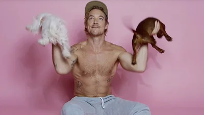 Осторожно, все горячие парни интернета собрались в одном видео