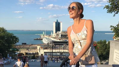 Одесские каникулы: Катя Осадчая демонстрирует стройную фигуру на отдыхе