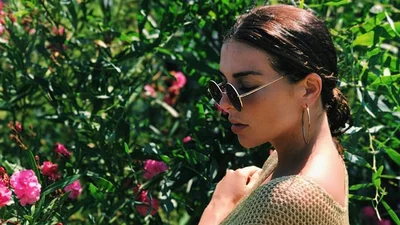 Анна Сєдокова закидала радіоведучу яйцями