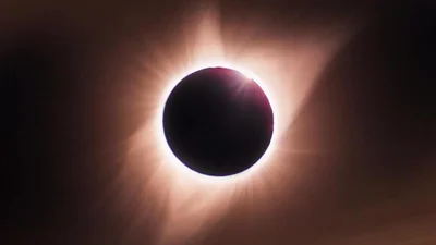 Фантастичні знімки найдовшого сонячного затемнення, які ви повинні побачити
