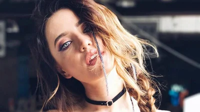 Апетитна попа Наді Дорофеєвої наробила шуму в мережі