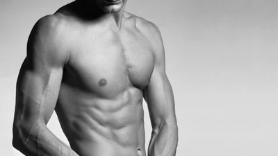 Вот это да: каждый десятый мужчина обращается к пластическому хирургу