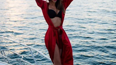 Зіркове бікіні: топ селебріті, хто не боїться показати себе у купальнику