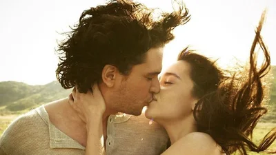 Невідома романтична фотосесія акторів з "Гри престолів" підірвала мережу