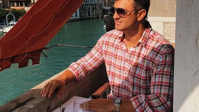 Розкішне життя: Микола Тищенко відпочиває з друзями в Італії