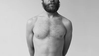 Иван Дорн избил огромного зайца в психоделическом видео